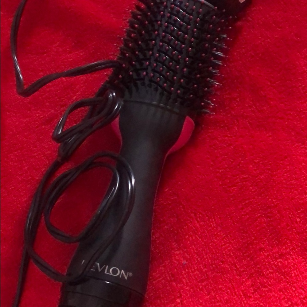 Perfect condition revlon brush